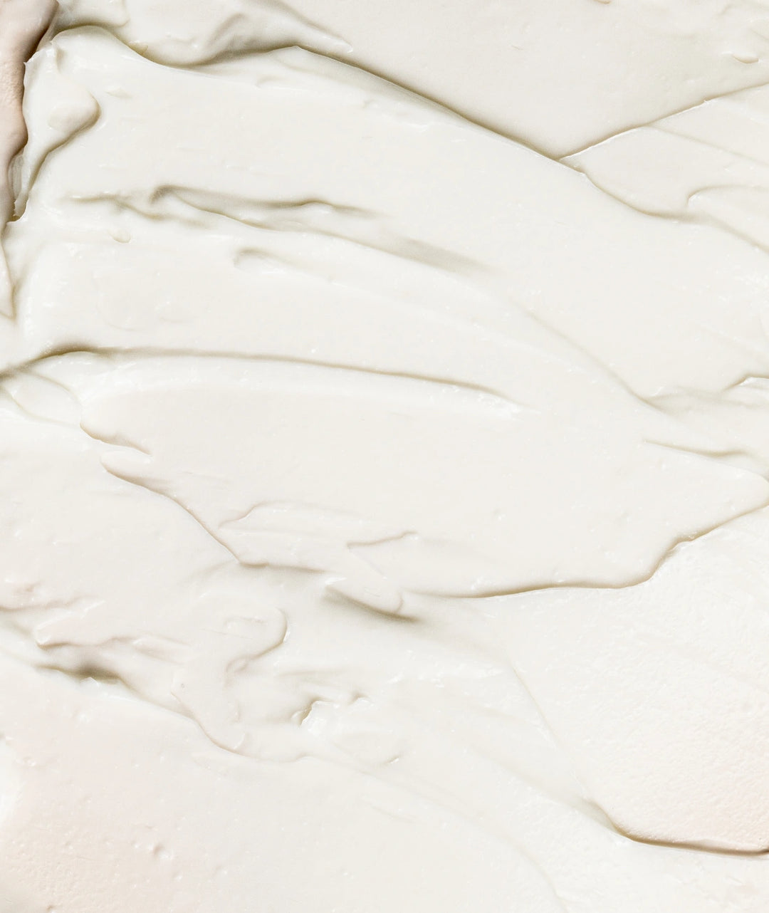 Smooth creamy texture of LAMAV organic makeup primer for a hydrated foundation base