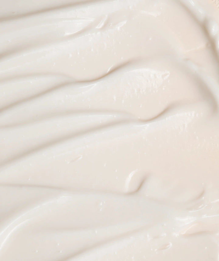 Rich texture of LAMAV organic night cream for face for overnight repair