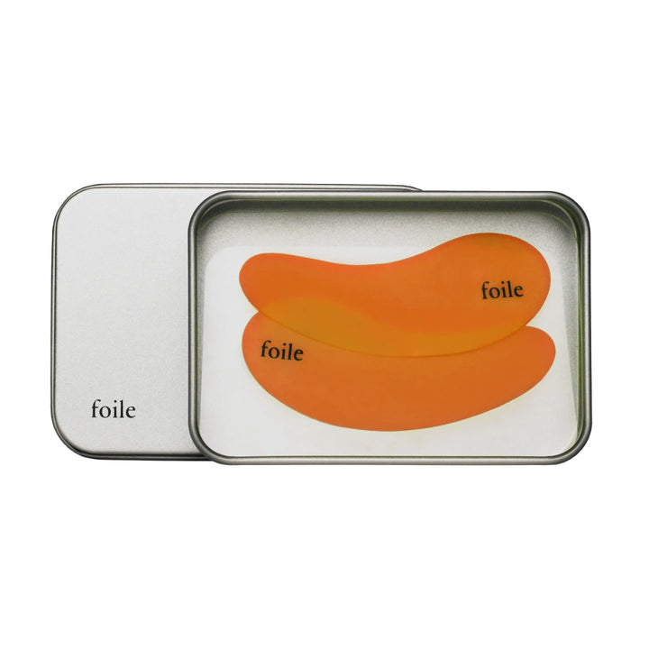 Best reusable eye masks in a metal tin orange with 'foie' text on a white background