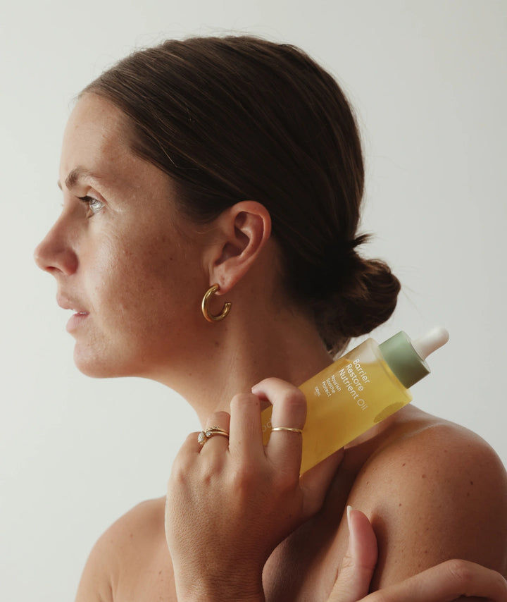 Biobod Barrier Restore Nutrient Oil lightweight omega-rich face and body oil formulated to support the skin barrier, acne safe oil, calm sensitivity, reduce dryness and promote healthy-looking radiant skin.