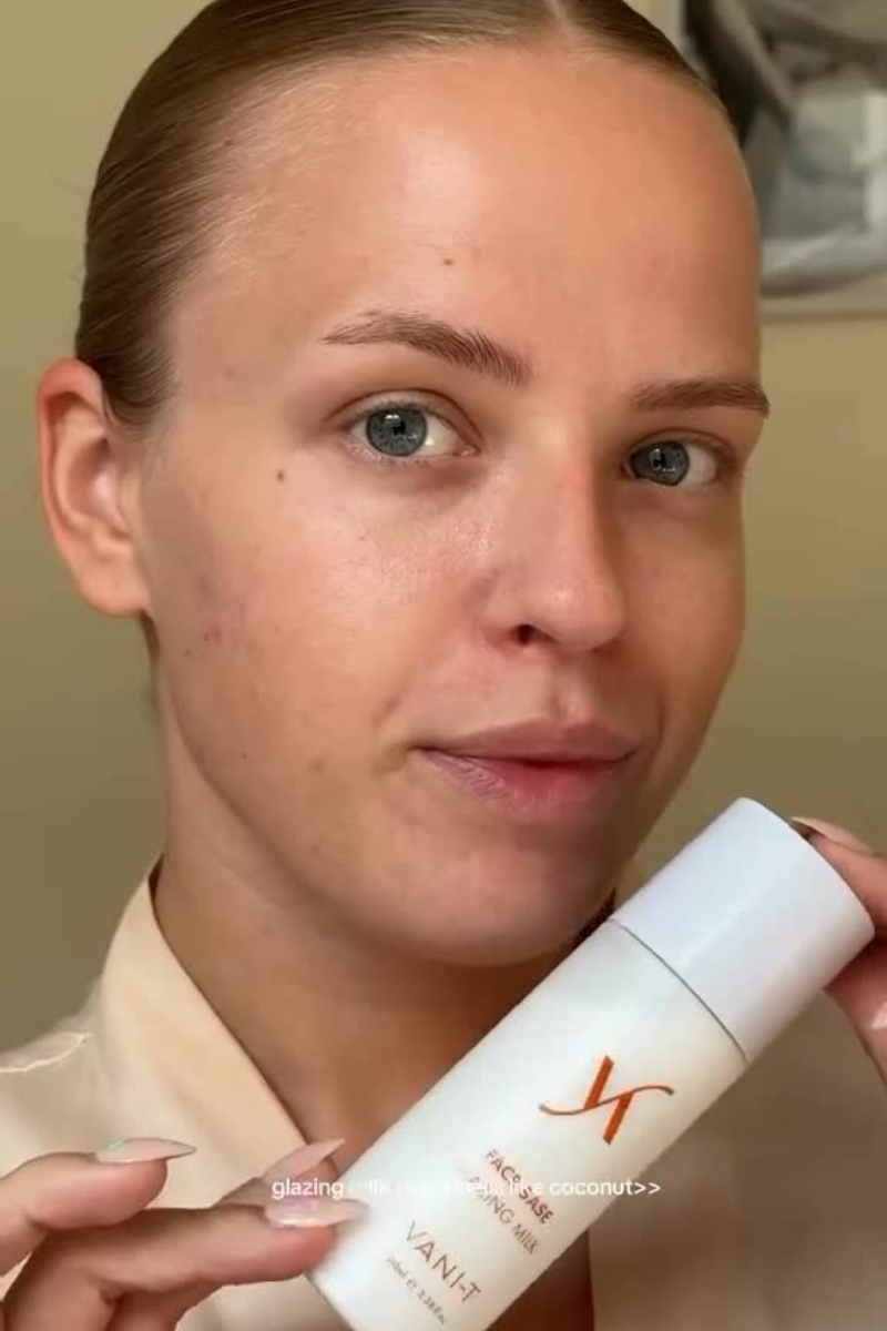 Face Base Glazing Milk