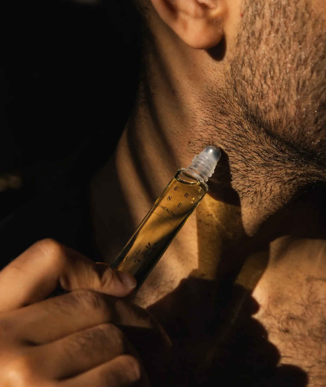 ground-essential-oil-rollerball-neck-application-serene-bodyhealth