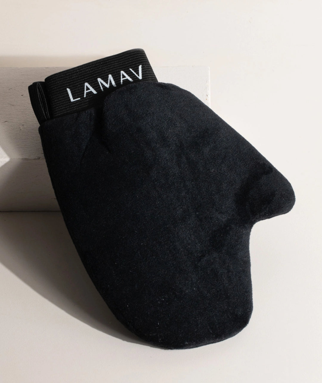 LAMAV reusable tanning mitt that rinses clean and can be used again and again