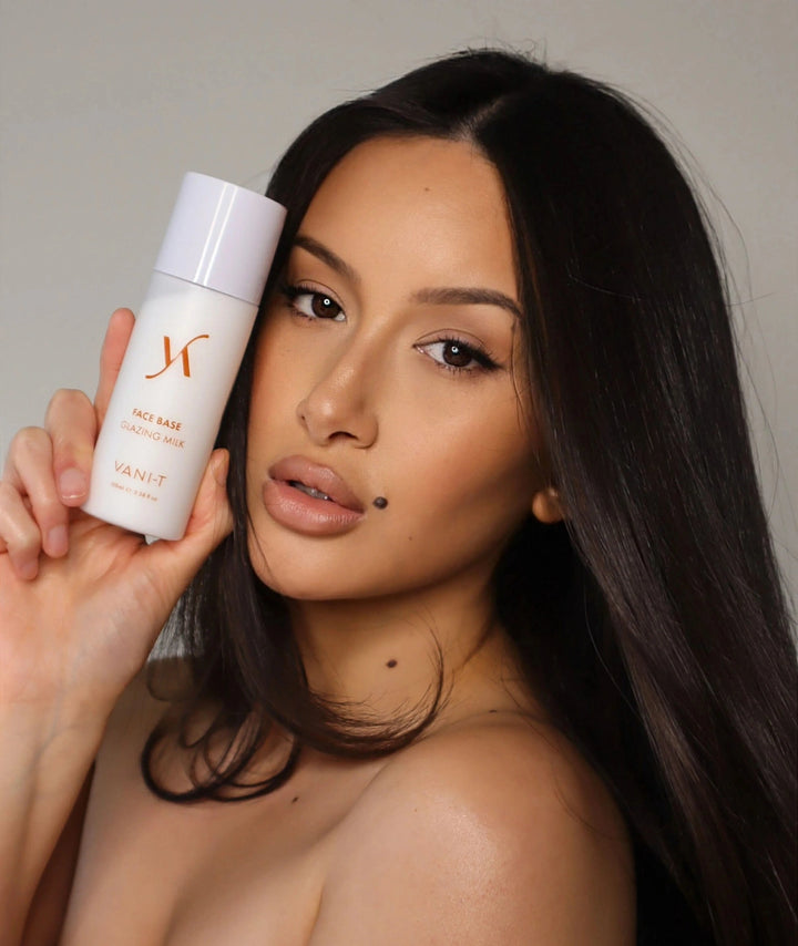 VANI-T Face Base Glazing Milk showcasing luminous hydrated skin and dewy makeup-ready complexion created with this glow-enhancing face primer.